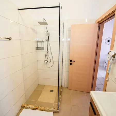 Appartamento Marku Velipojë